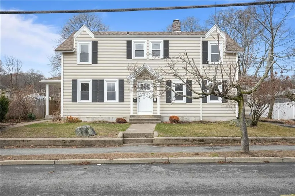 1032 Smithfield Avenue Lincoln RI 02865