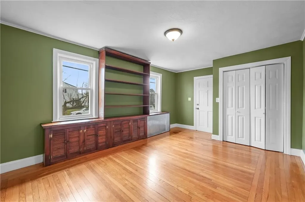 1032 Smithfield Avenue Lincoln RI 02865