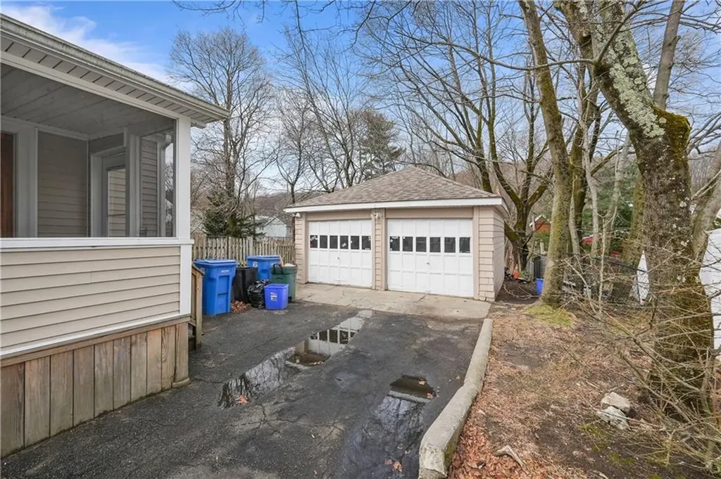 1032 Smithfield Avenue Lincoln RI 02865