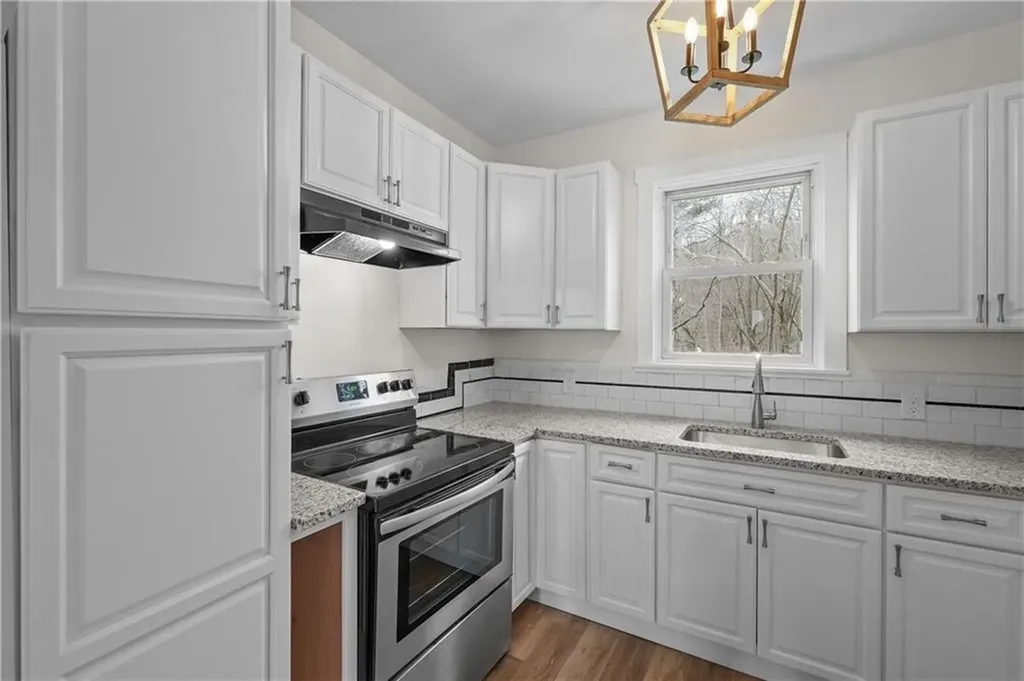 1032 Smithfield Avenue Lincoln RI 02865