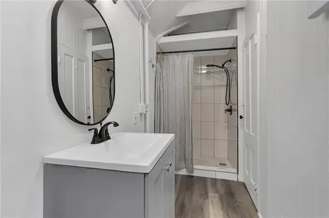 68 Cottage Avenue Portsmouth RI 02871