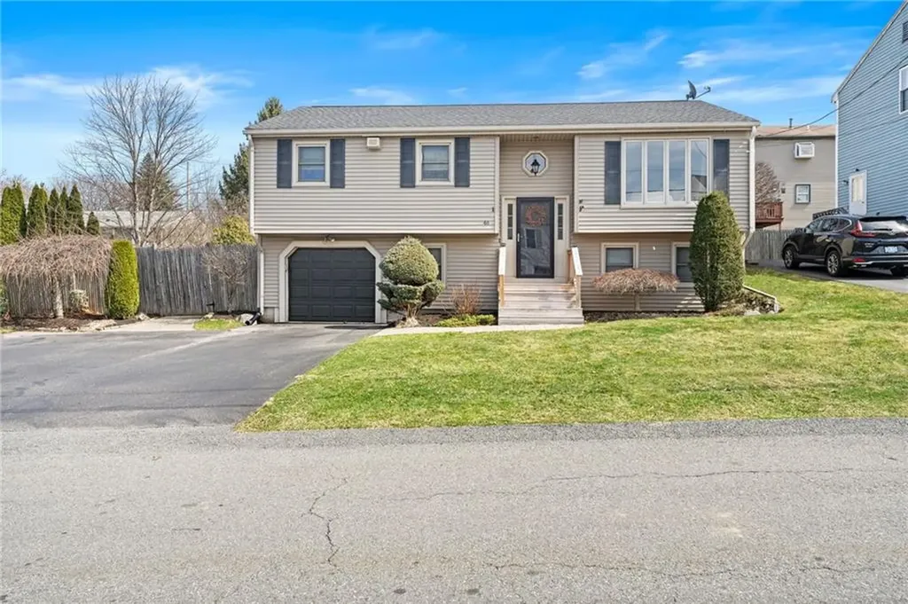 46 Eliot Avenue North Providence RI 02904
