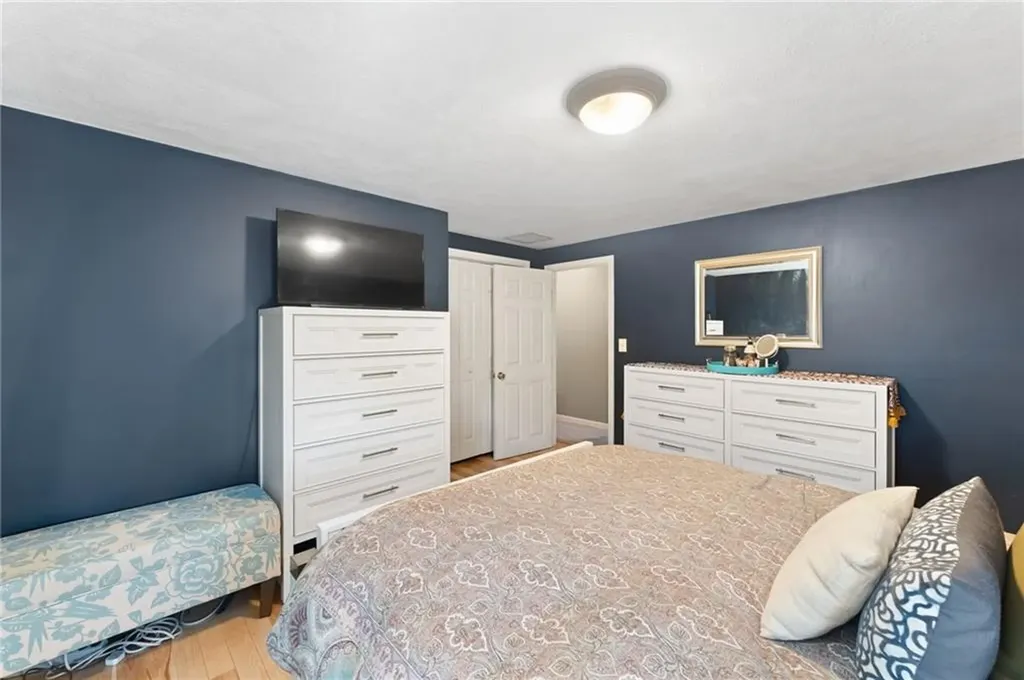 46 Eliot Avenue North Providence RI 02904