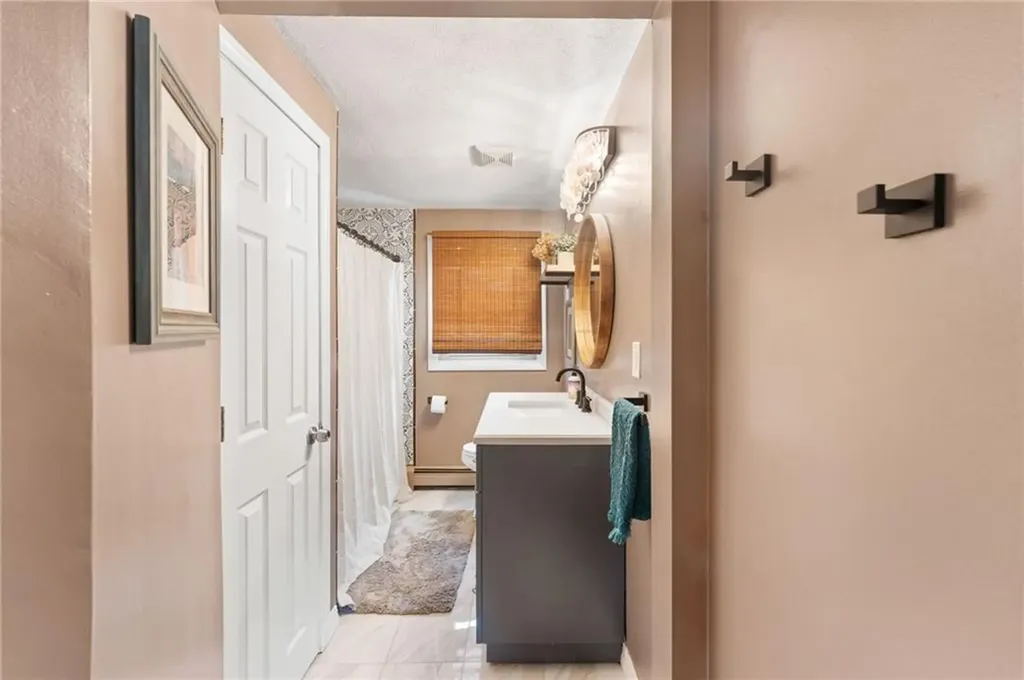 46 Eliot Avenue North Providence RI 02904