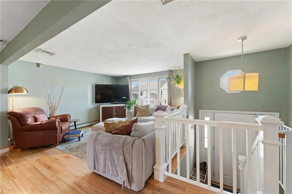 46 Eliot Avenue North Providence RI 02904