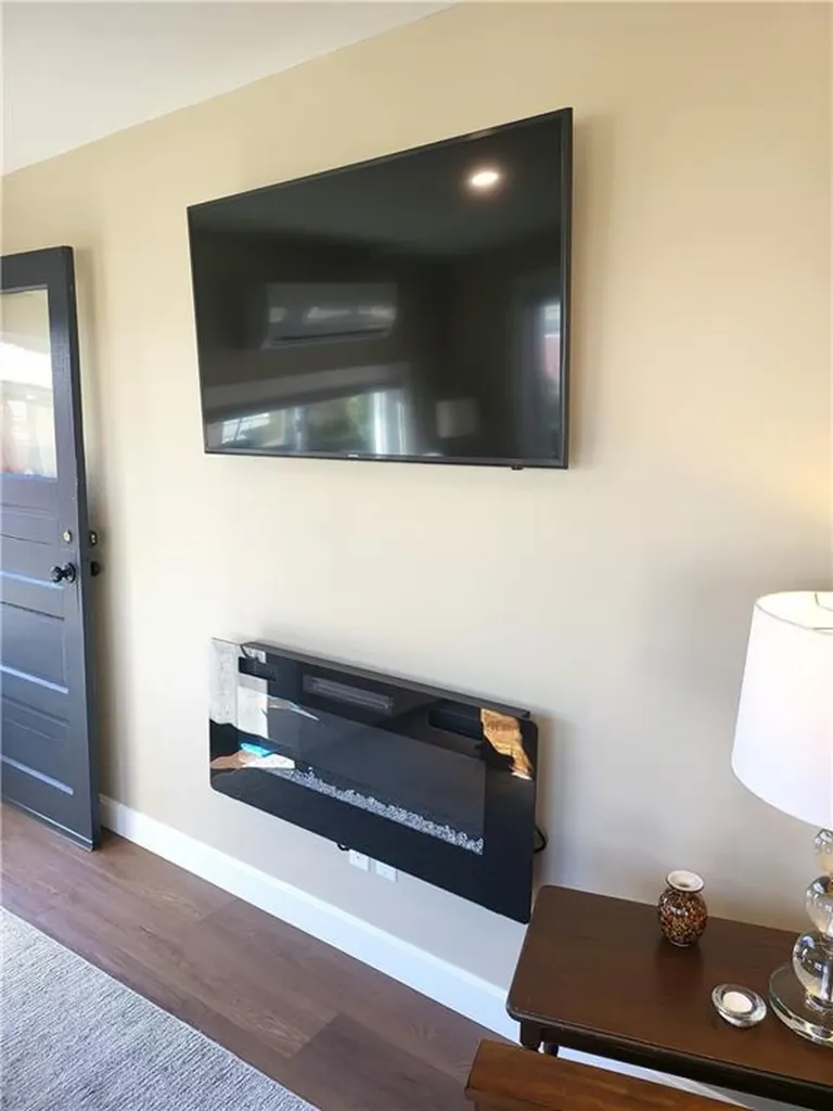 135 Namquid Drive Warwick RI 02888