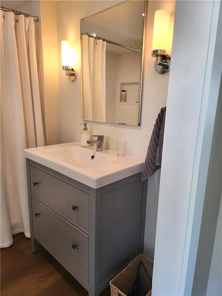 135 Namquid Drive Warwick RI 02888