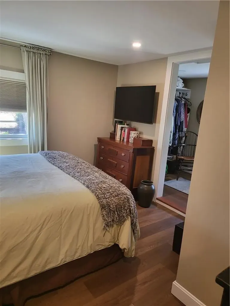 135 Namquid Drive Warwick RI 02888