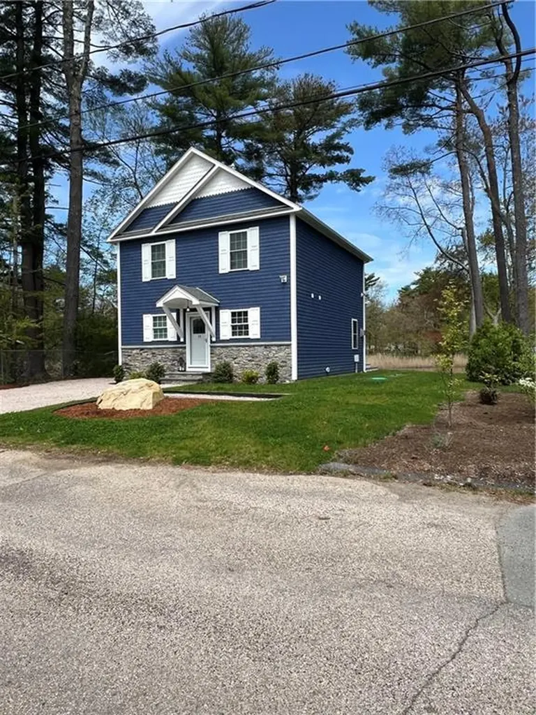 20 Harrington Road Coventry RI 02816