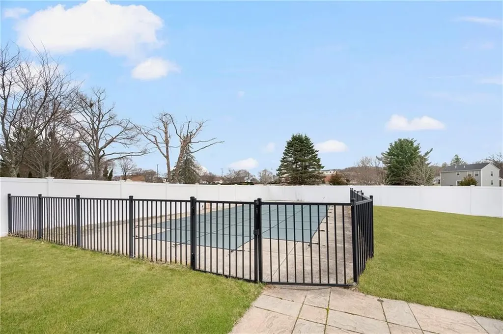 5 Bradford Drive Lincoln RI 02865