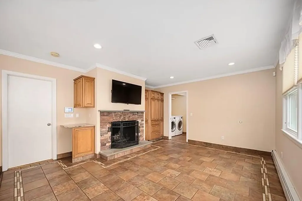 5 Bradford Drive Lincoln RI 02865