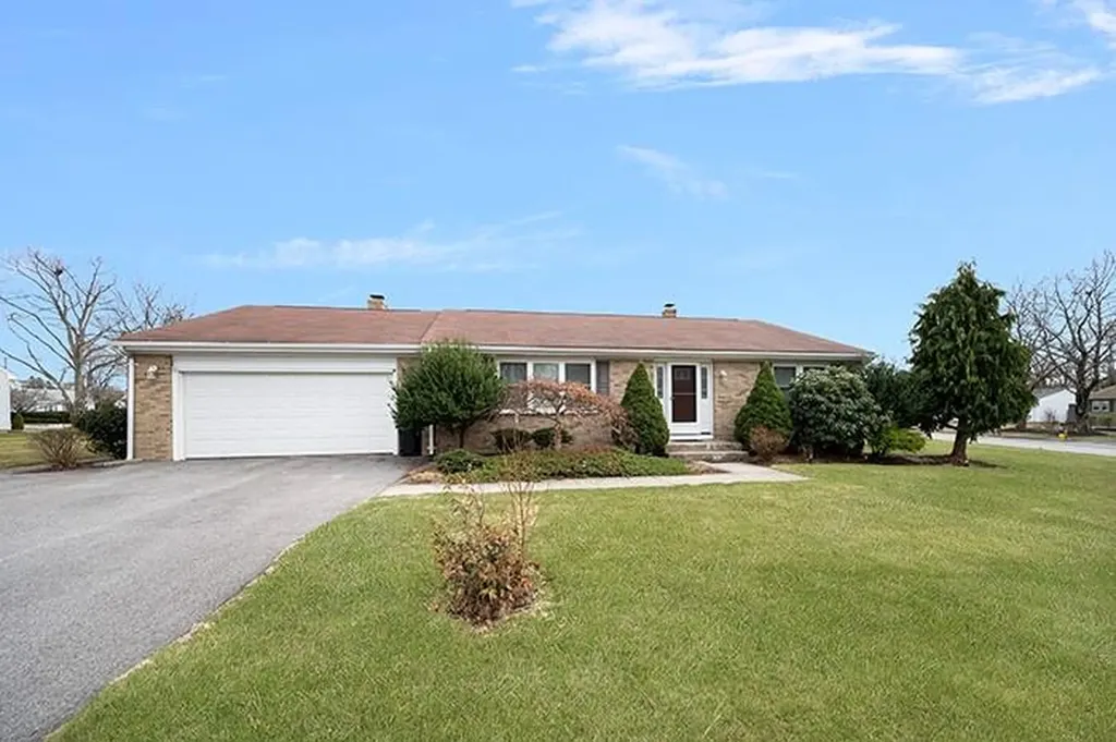 5 Bradford Drive Lincoln RI 02865