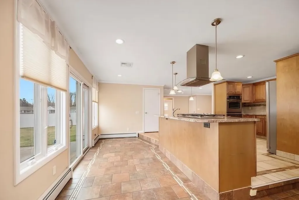 5 Bradford Drive Lincoln RI 02865