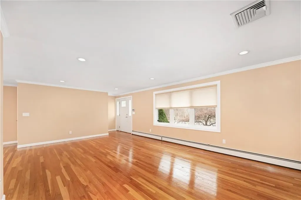 5 Bradford Drive Lincoln RI 02865