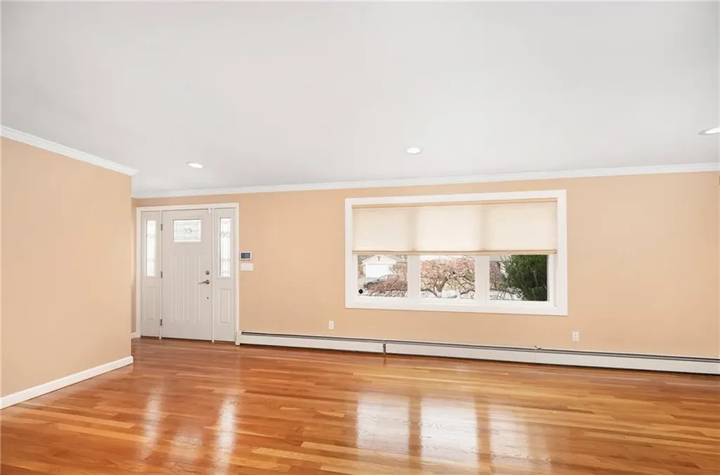 5 Bradford Drive Lincoln RI 02865