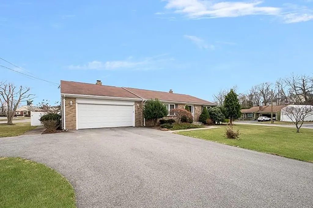 5 Bradford Drive Lincoln RI 02865