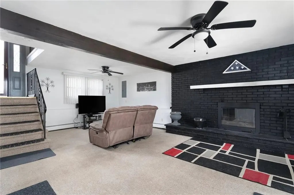 28 Chandler Drive Coventry RI 02816