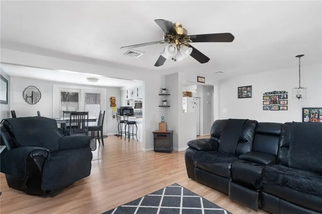 28 Chandler Drive Coventry RI 02816
