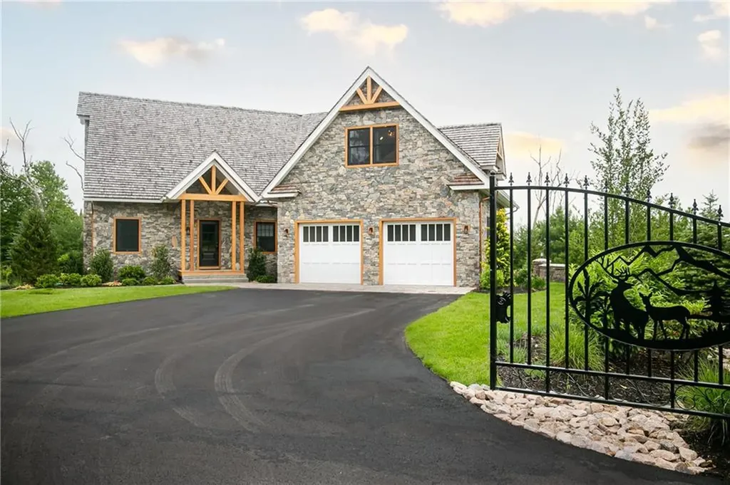 27 Adventure Way Richmond RI 02898