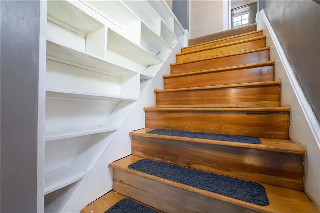 5 Albany Street North Providence RI 02904