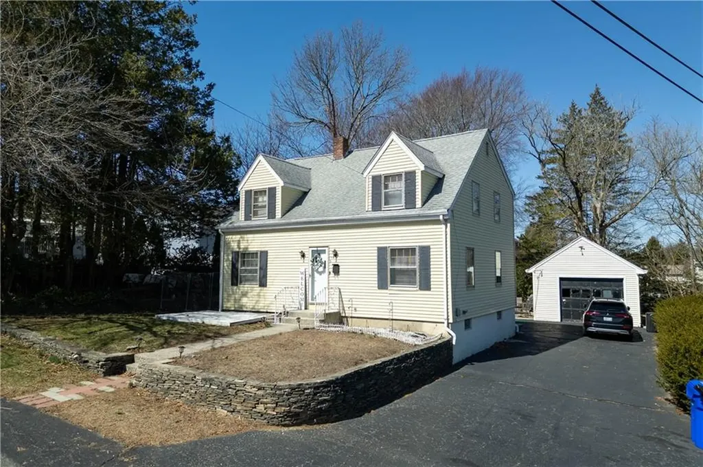 5 Albany Street North Providence RI 02904