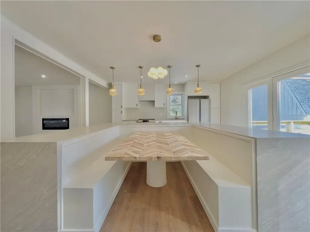 31 Carleton Street Attleboro MA 02703