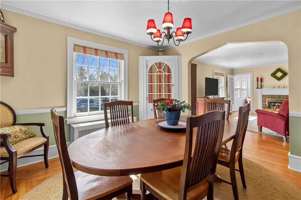 15 Maple Street Warren RI 02885