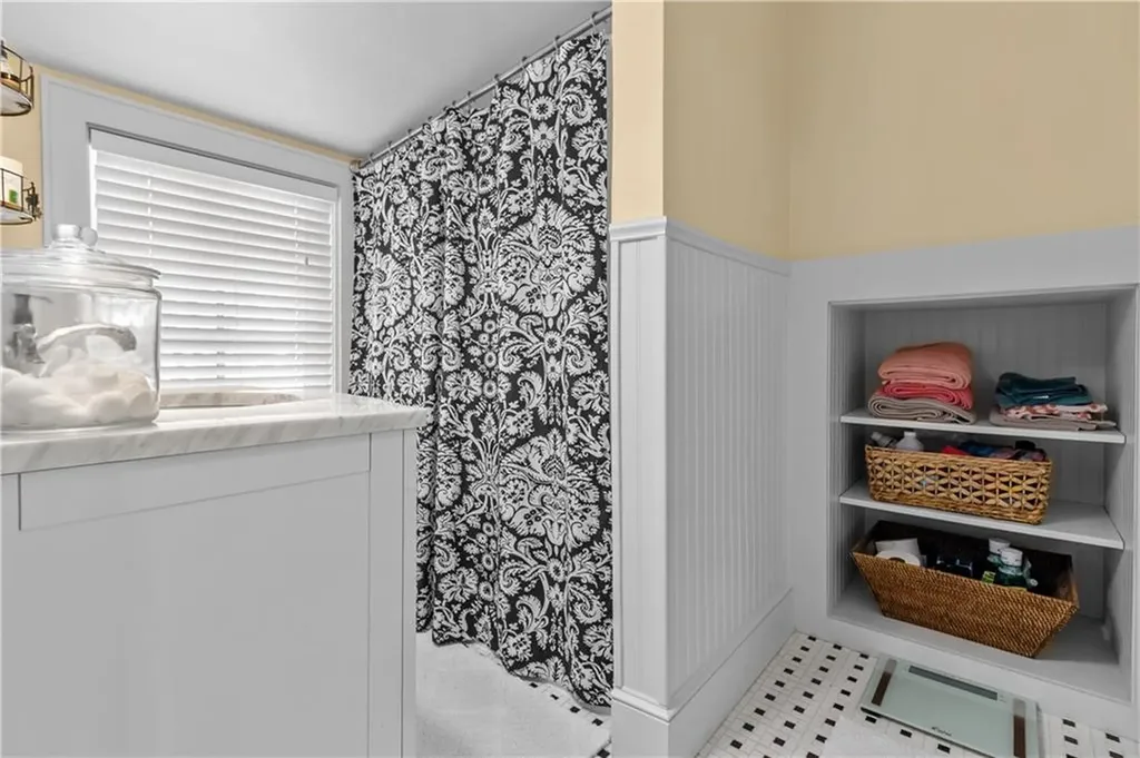 15 Maple Street Warren RI 02885