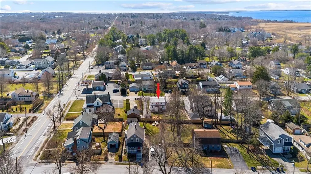 15 Maple Street Warren RI 02885