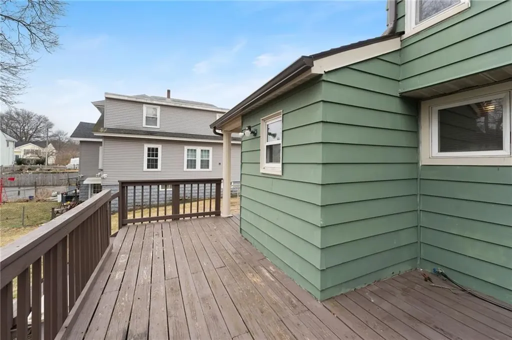 432 Providence Street Woonsocket RI 02895