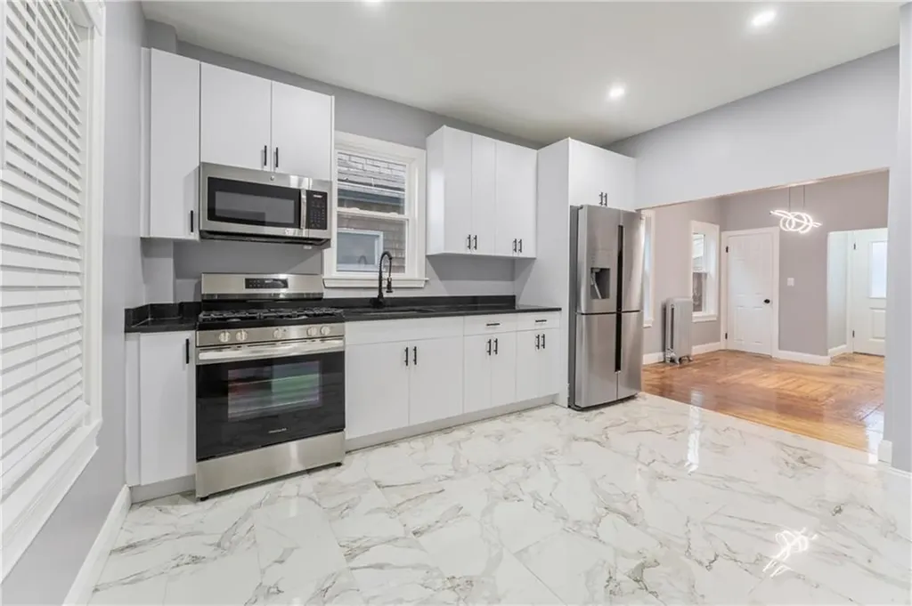 307 Smith Street Cranston RI 02905