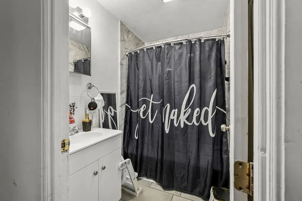 13 Harriet Street Providence RI 02905