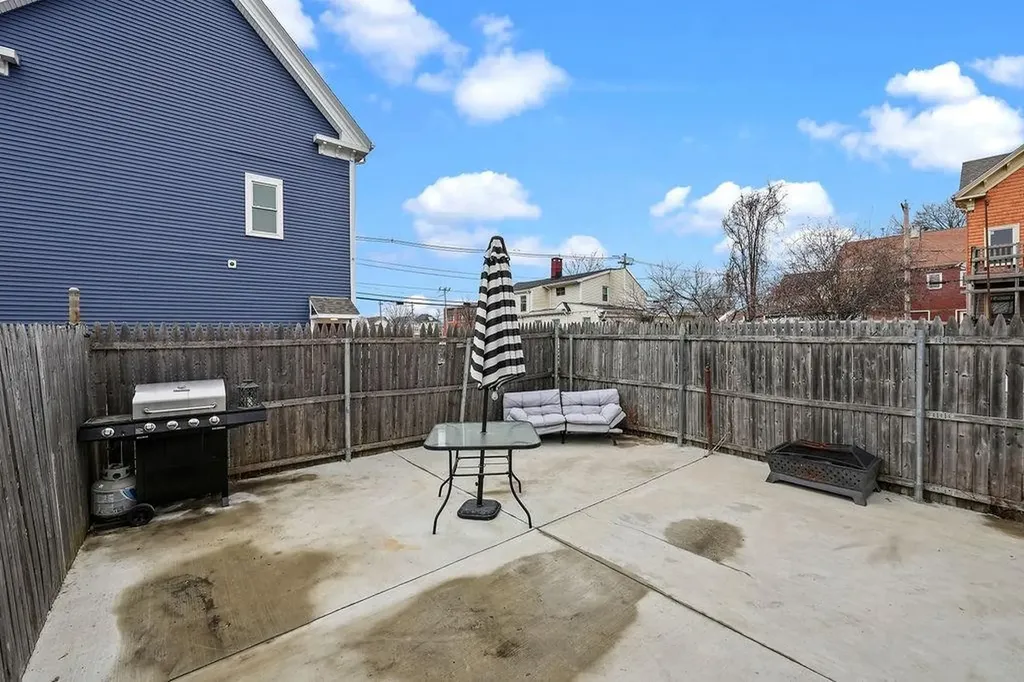 13 Harriet Street Providence RI 02905