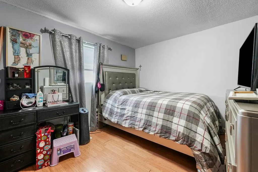 13 Harriet Street Providence RI 02905