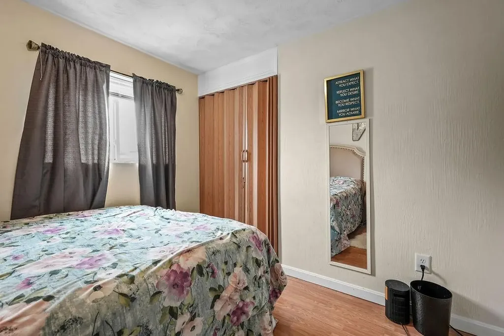 13 Harriet Street Providence RI 02905