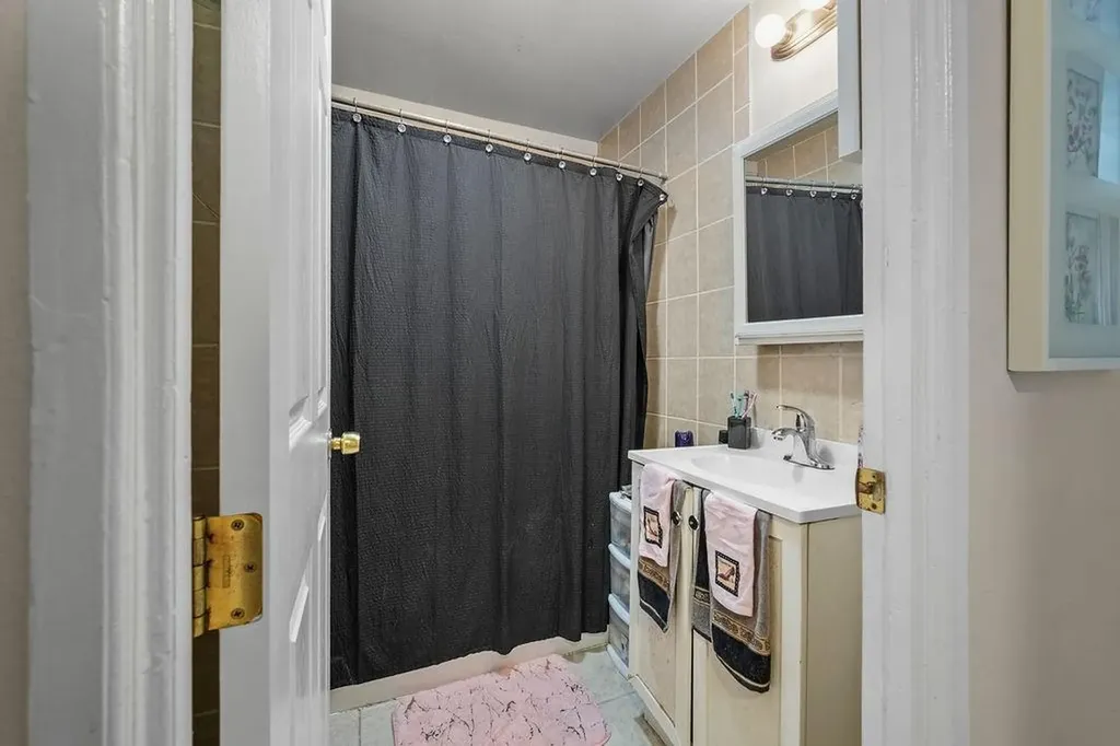 13 Harriet Street Providence RI 02905