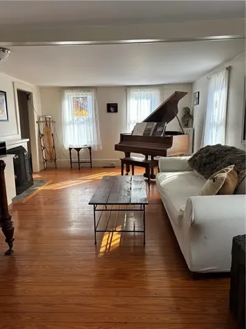 875 Plainfield Pike Scituate RI 02857