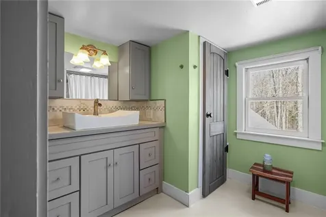 875 Plainfield Pike Scituate RI 02857