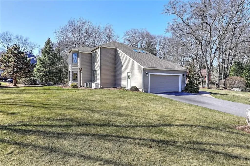 1 Anvil Drive Cumberland RI 02864