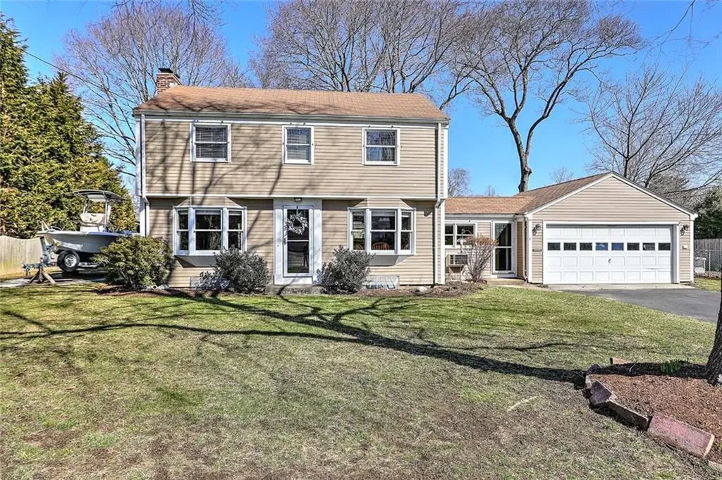 7 Deerfield Drive Barrington RI 02806