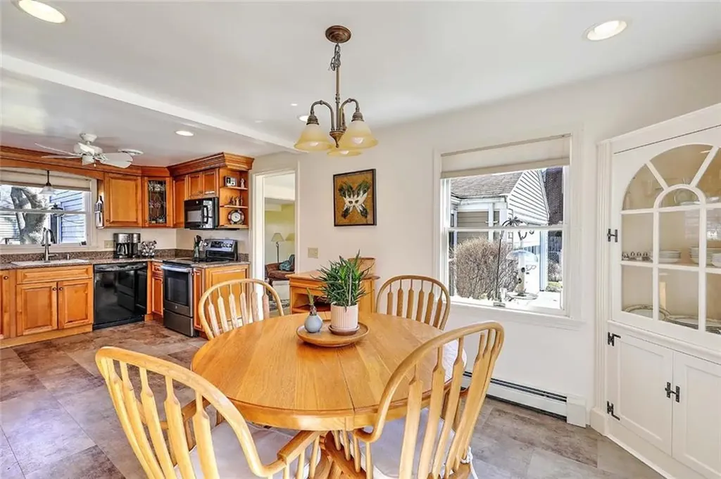 7 Deerfield Drive Barrington RI 02806