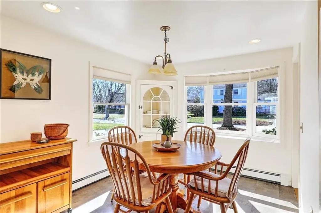 7 Deerfield Drive Barrington RI 02806