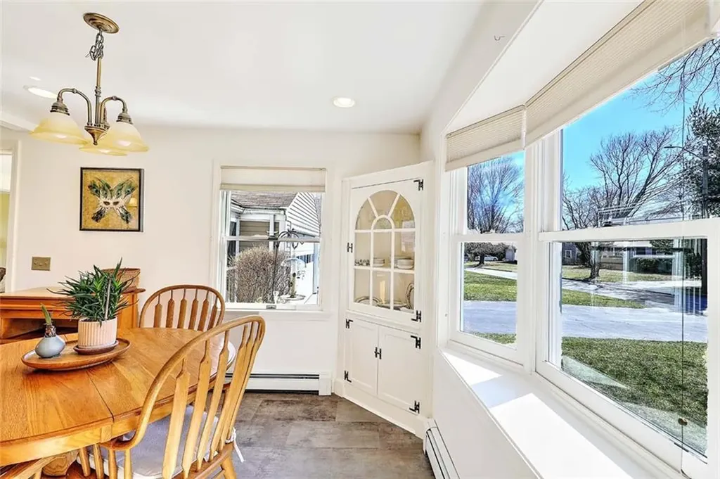 7 Deerfield Drive Barrington RI 02806