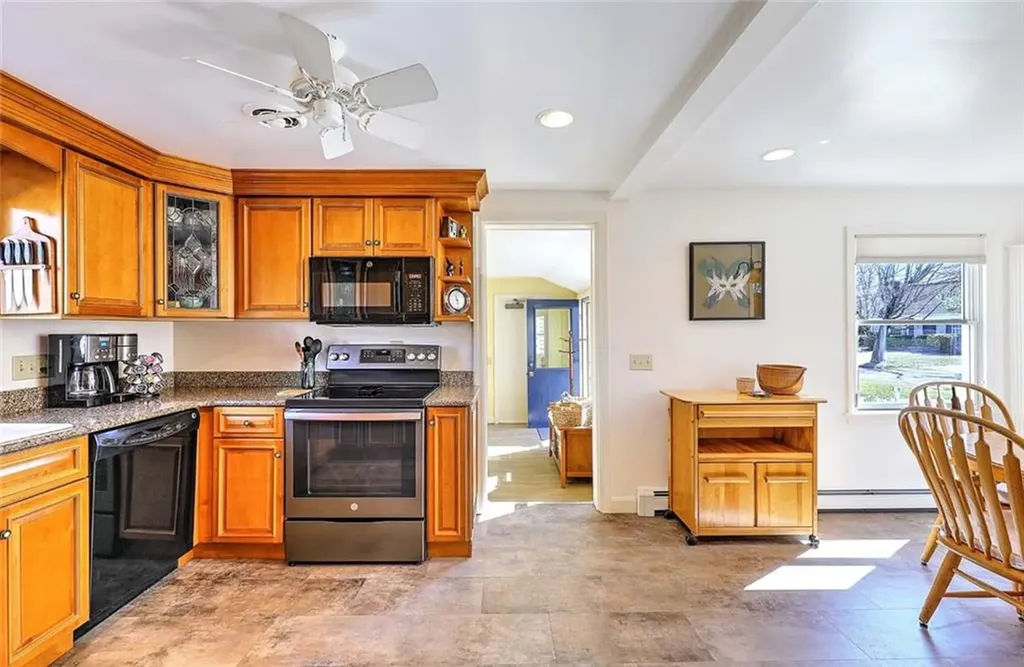7 Deerfield Drive Barrington RI 02806
