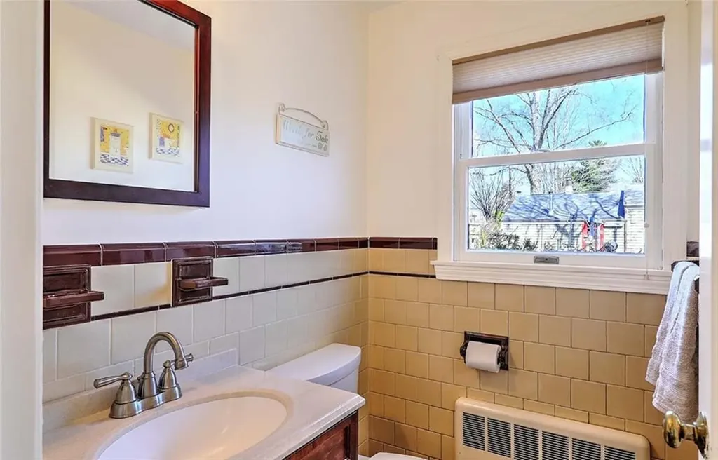 7 Deerfield Drive Barrington RI 02806