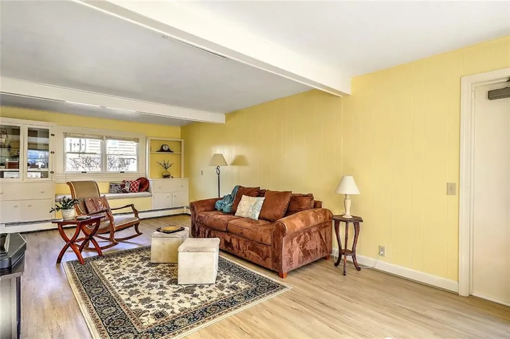 7 Deerfield Drive Barrington RI 02806