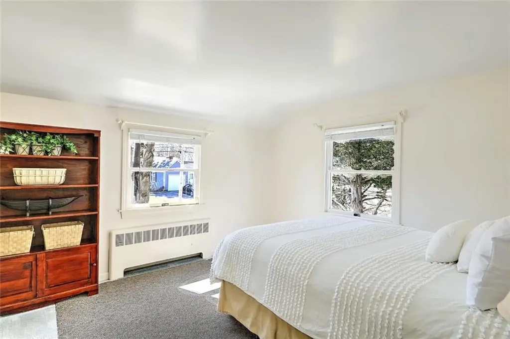 7 Deerfield Drive Barrington RI 02806