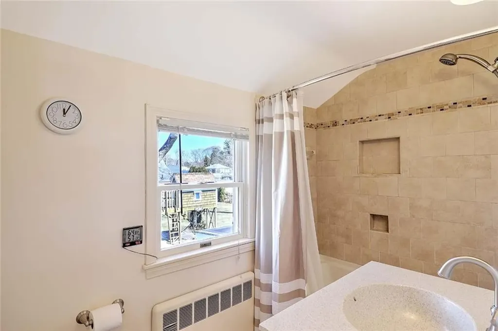 7 Deerfield Drive Barrington RI 02806