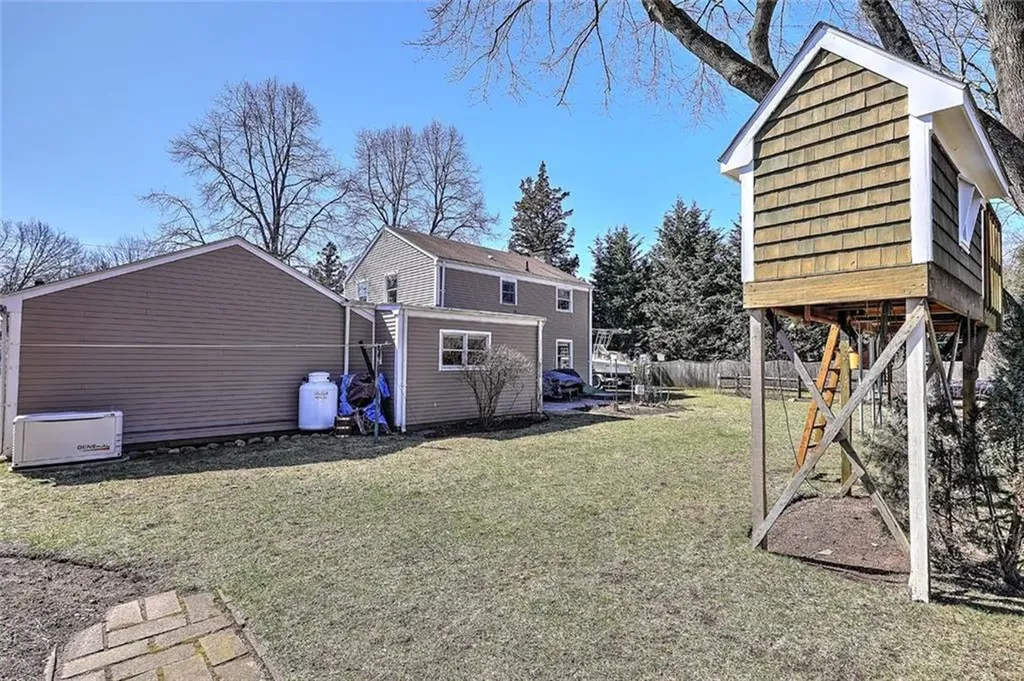 7 Deerfield Drive Barrington RI 02806