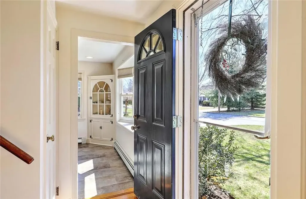7 Deerfield Drive Barrington RI 02806